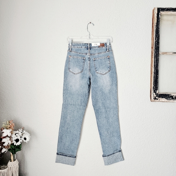 Judy Blue HR Cuffed Jeans No Distressing Vintage Wash Straight Regular Plus NEW - Picture 8 of 16